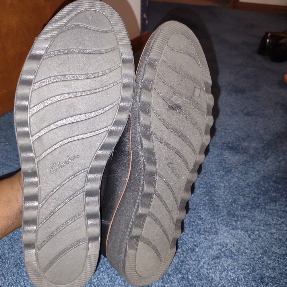 Beautiful  Collection Clark Shoes - Picture 3 of 6